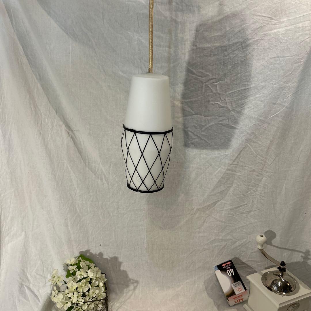 天井照明　和モダン　乳白ガラス　昭和レトロ　ガラス　ペンダントライト　温泉旅館