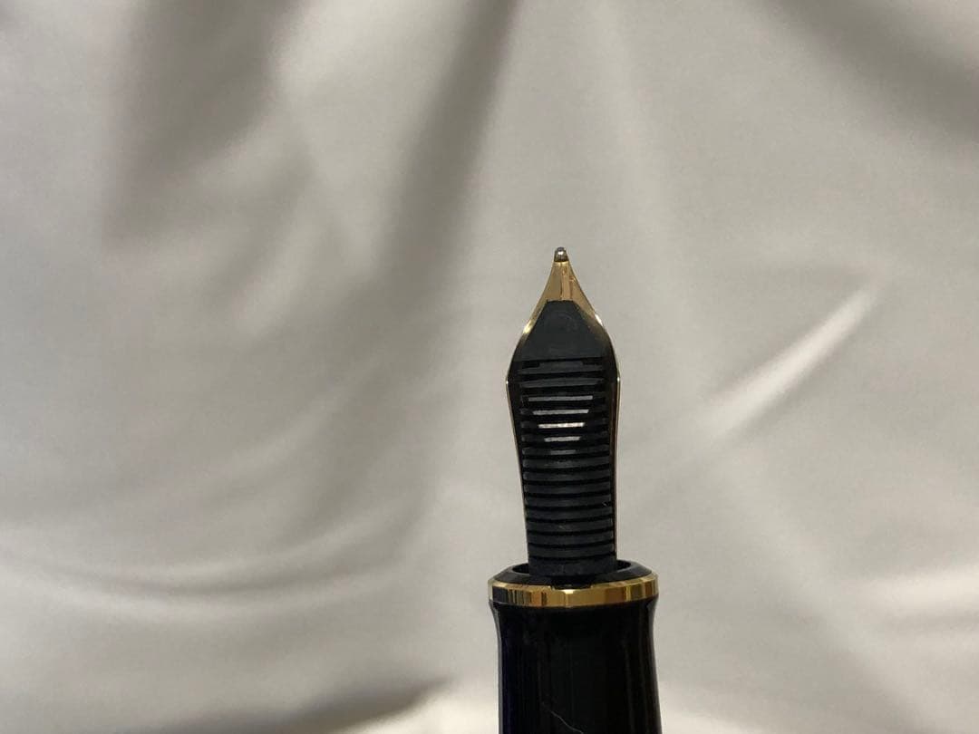 ペリカン　スーべレーン　M600 赤縞　F細字　k14