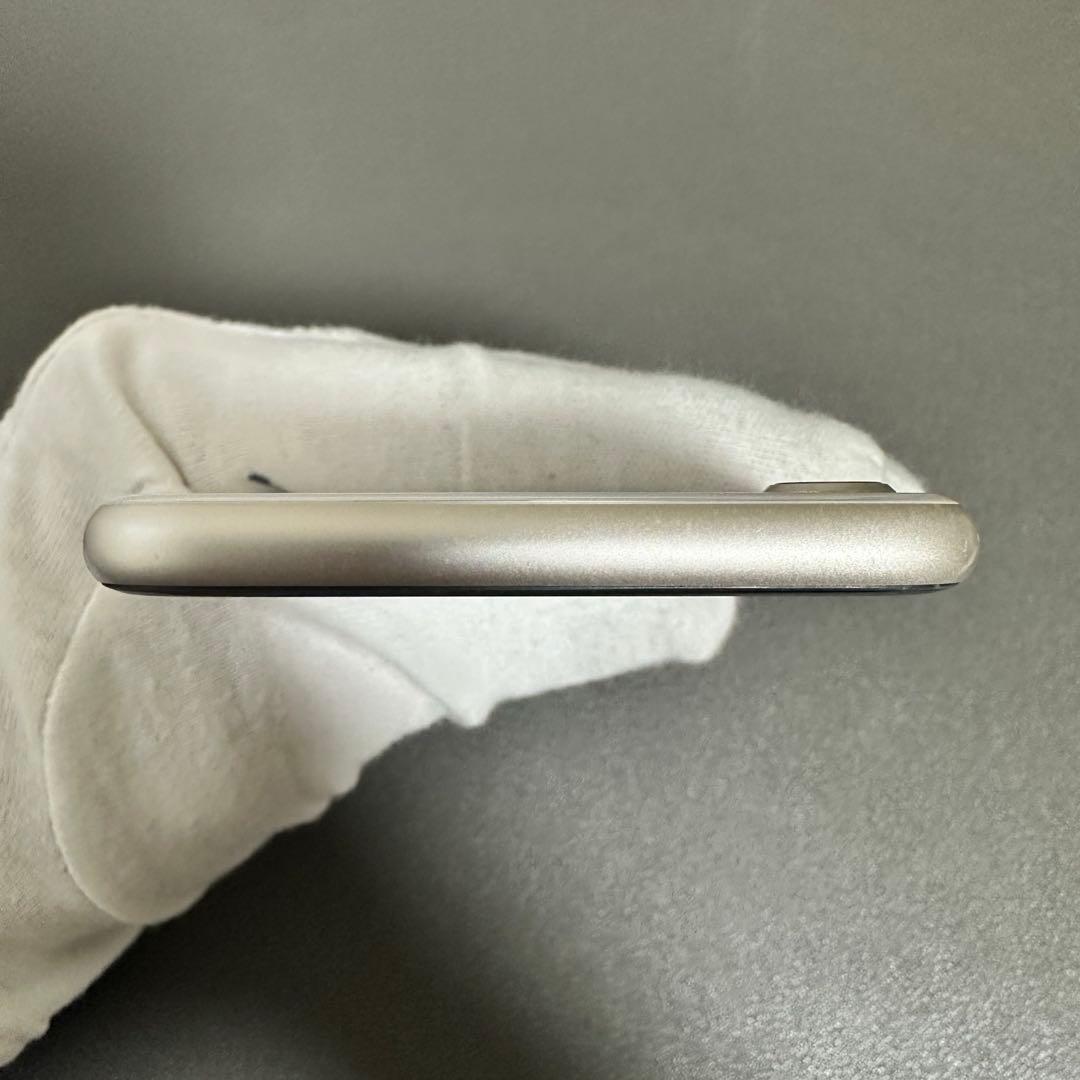 iPhone SE3 第3世代 128GB SIMフリー バッテリー100%白