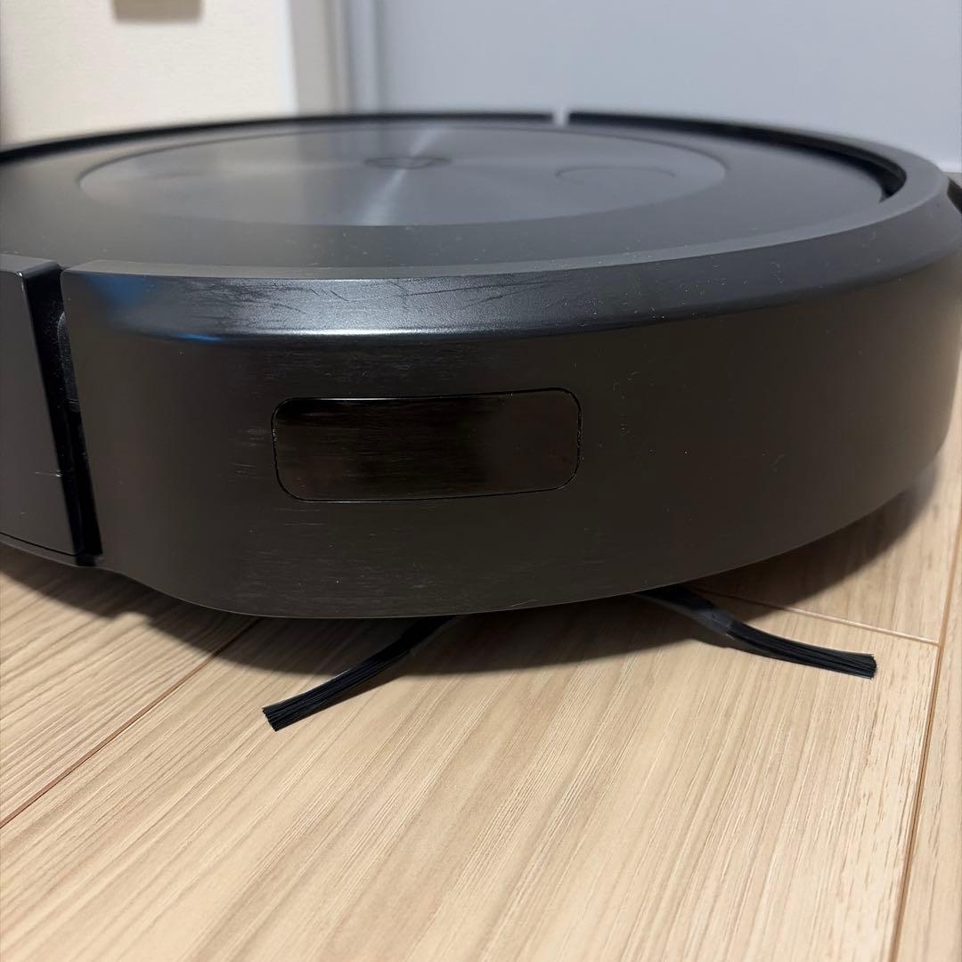 iRobot Roomba j7+ ロボット掃除機本体
