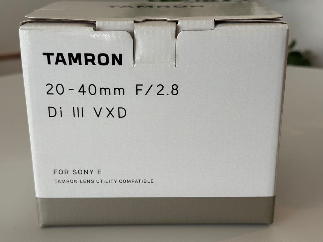 TAMRON タムロン20-40mm F/2.8 Di III VXD