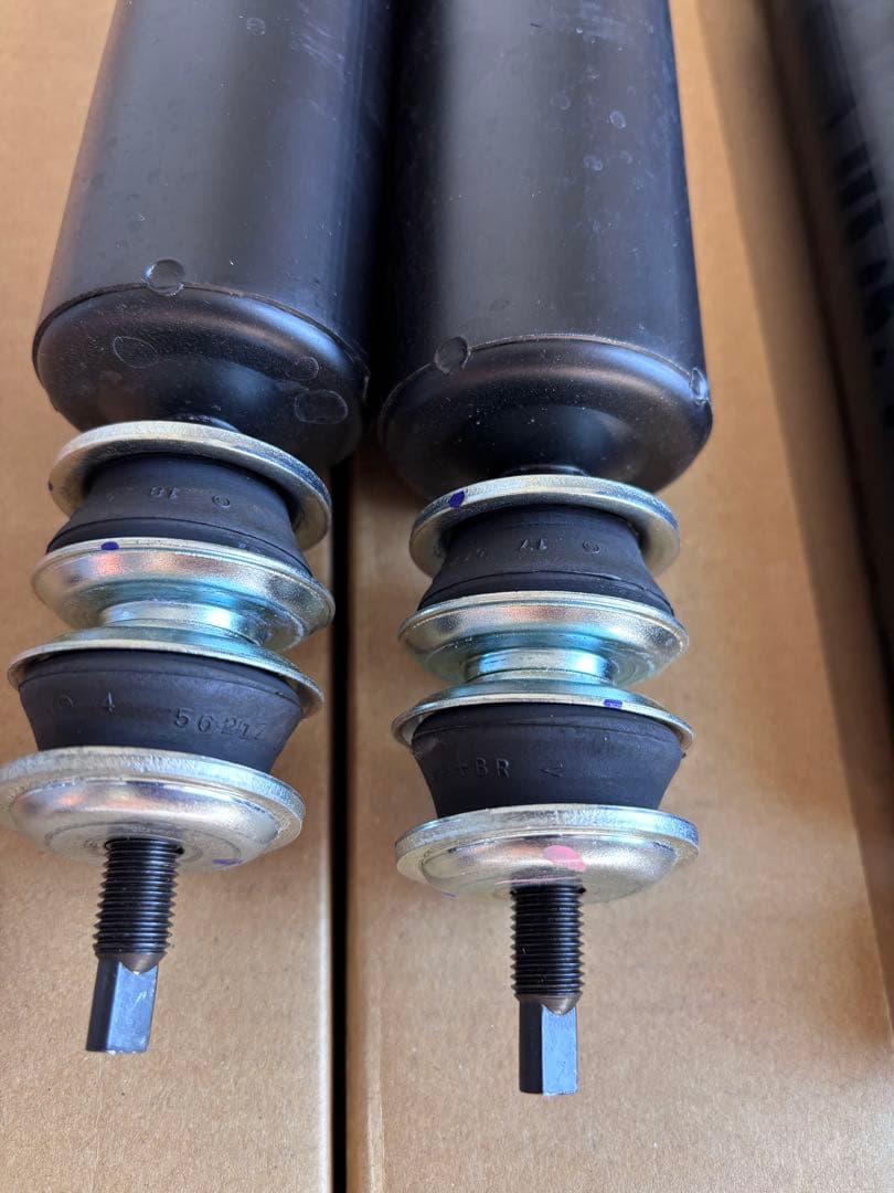 NISSAN 3型 E26 キャラバン 純正 ショックアブソーバー 新車外し