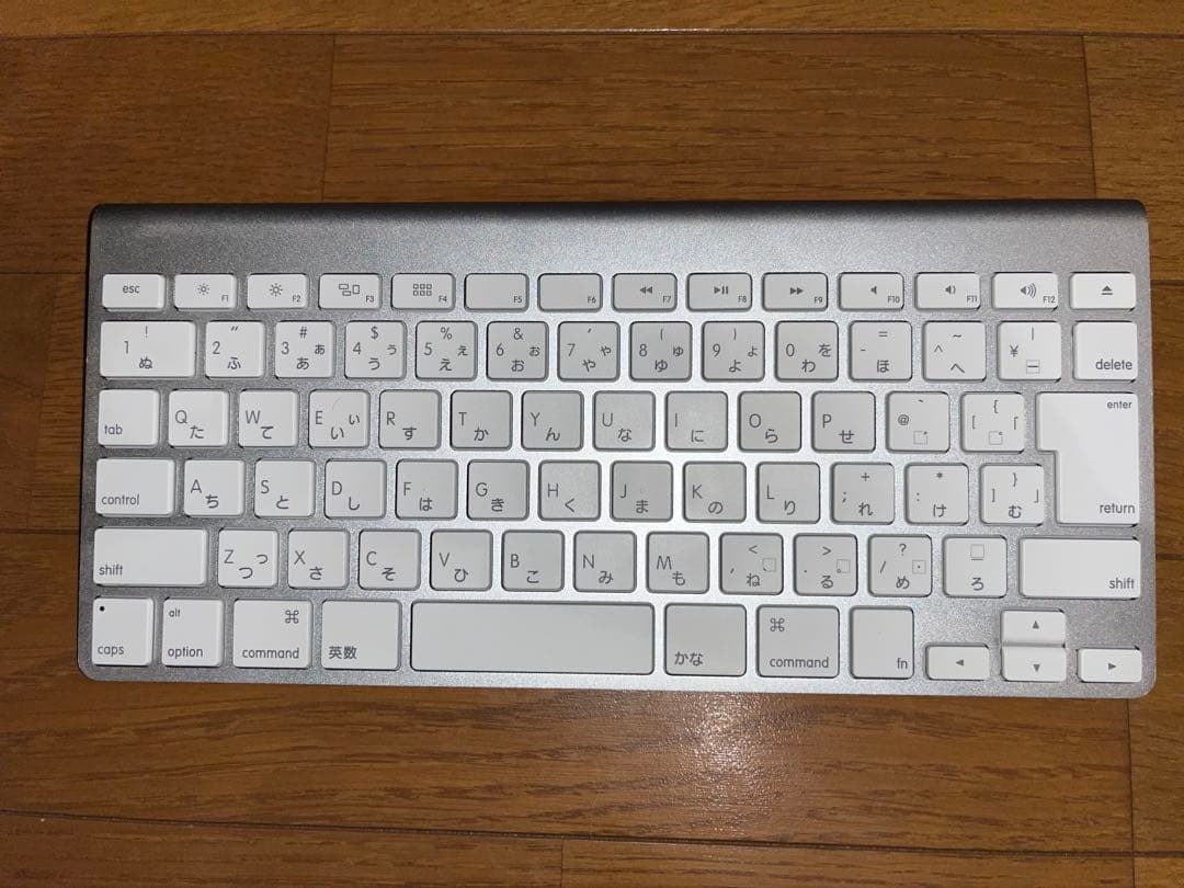 Mac mini (Late 2014) +ワイヤレスキーボード+トラックパッド