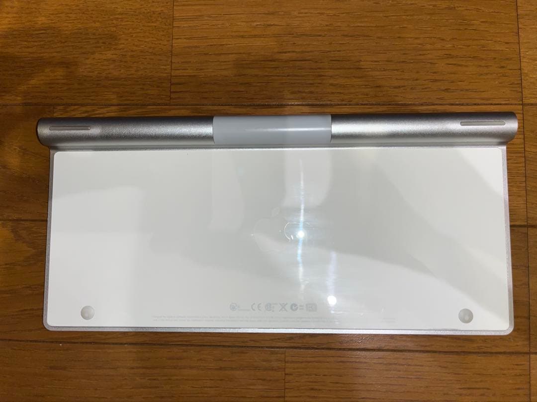 Mac mini (Late 2014) +ワイヤレスキーボード+トラックパッド