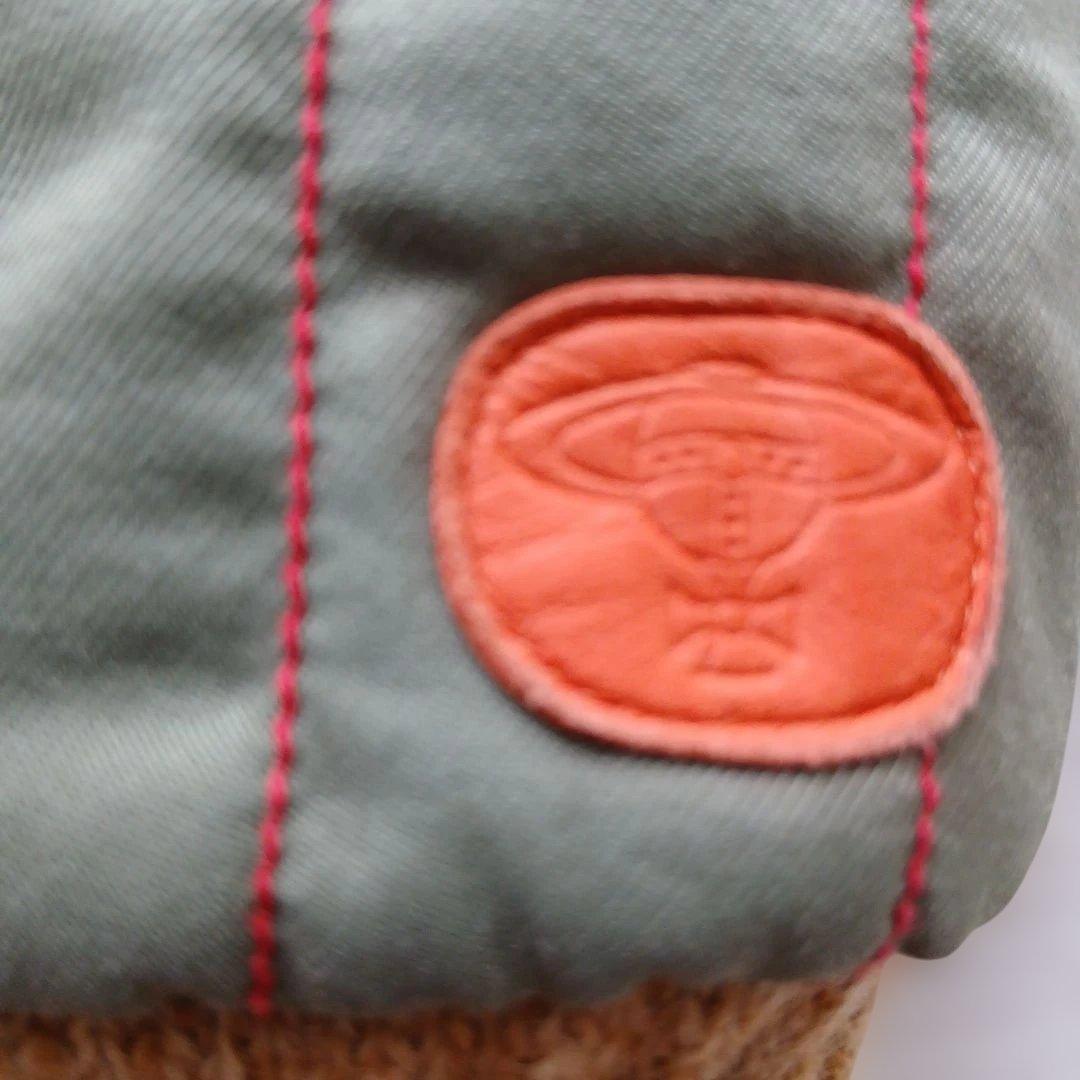 ビビアンウエストウッドの手袋