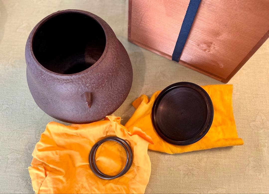 鋳鉄製茶釜　瓢釜　高橋敬典作