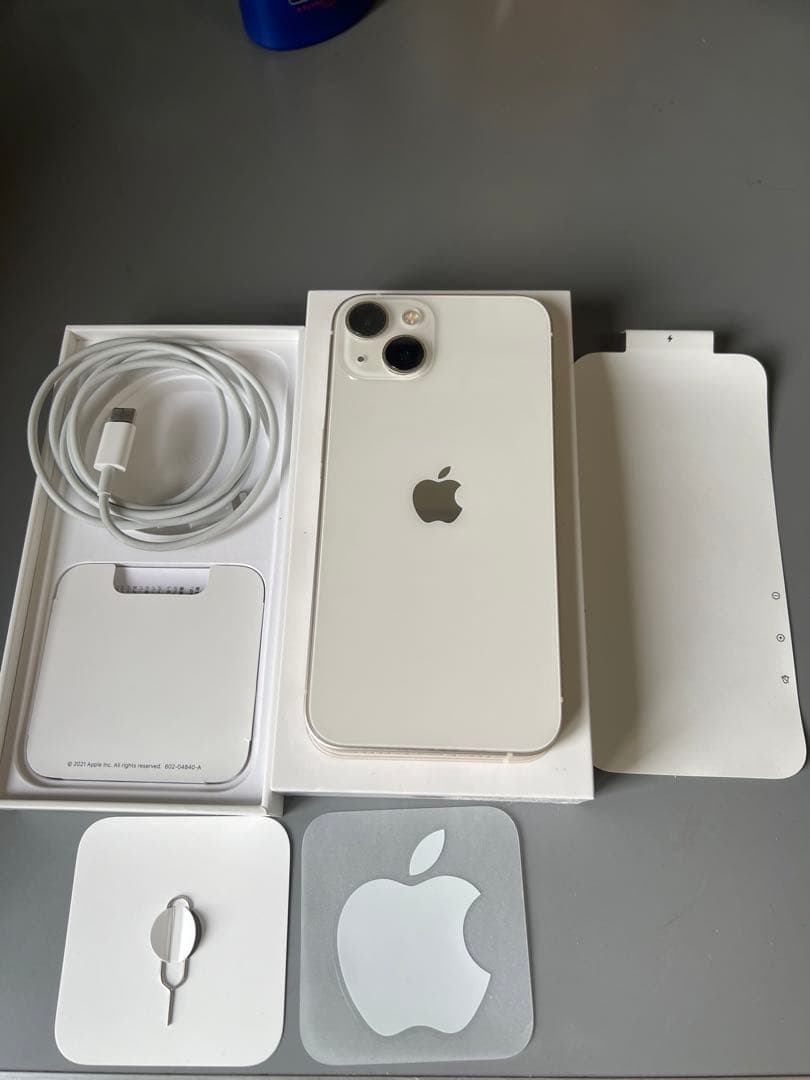 Apple iPhone 13 ホワイト 中古美品 5000mAhバッテリー付き