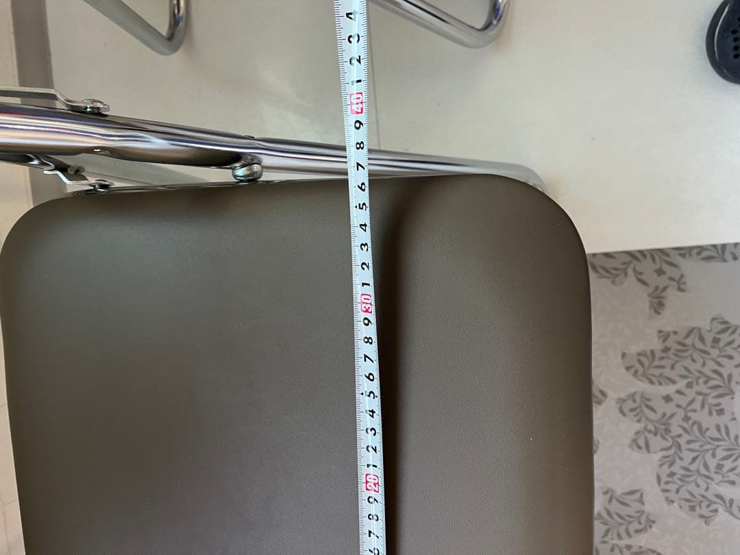 お得‼️折りたたみチェア パイプ椅子 4脚セット 事務用品 店舗用品