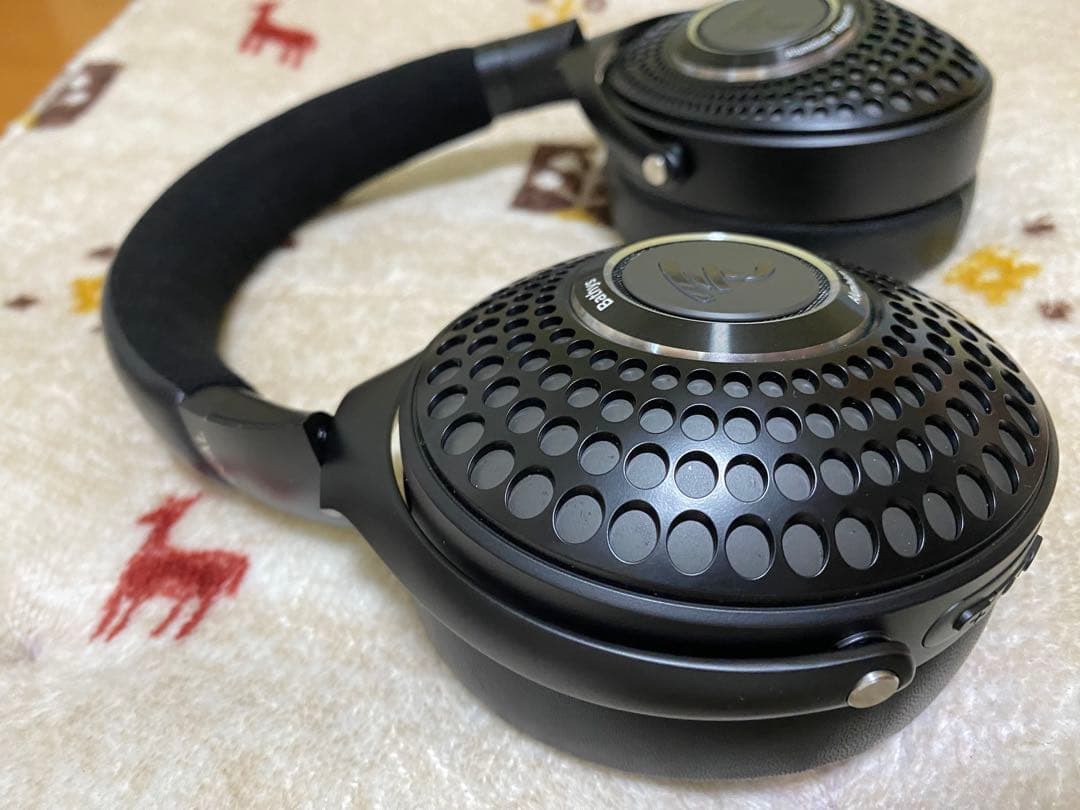 ヘッドホン Focal Bathys