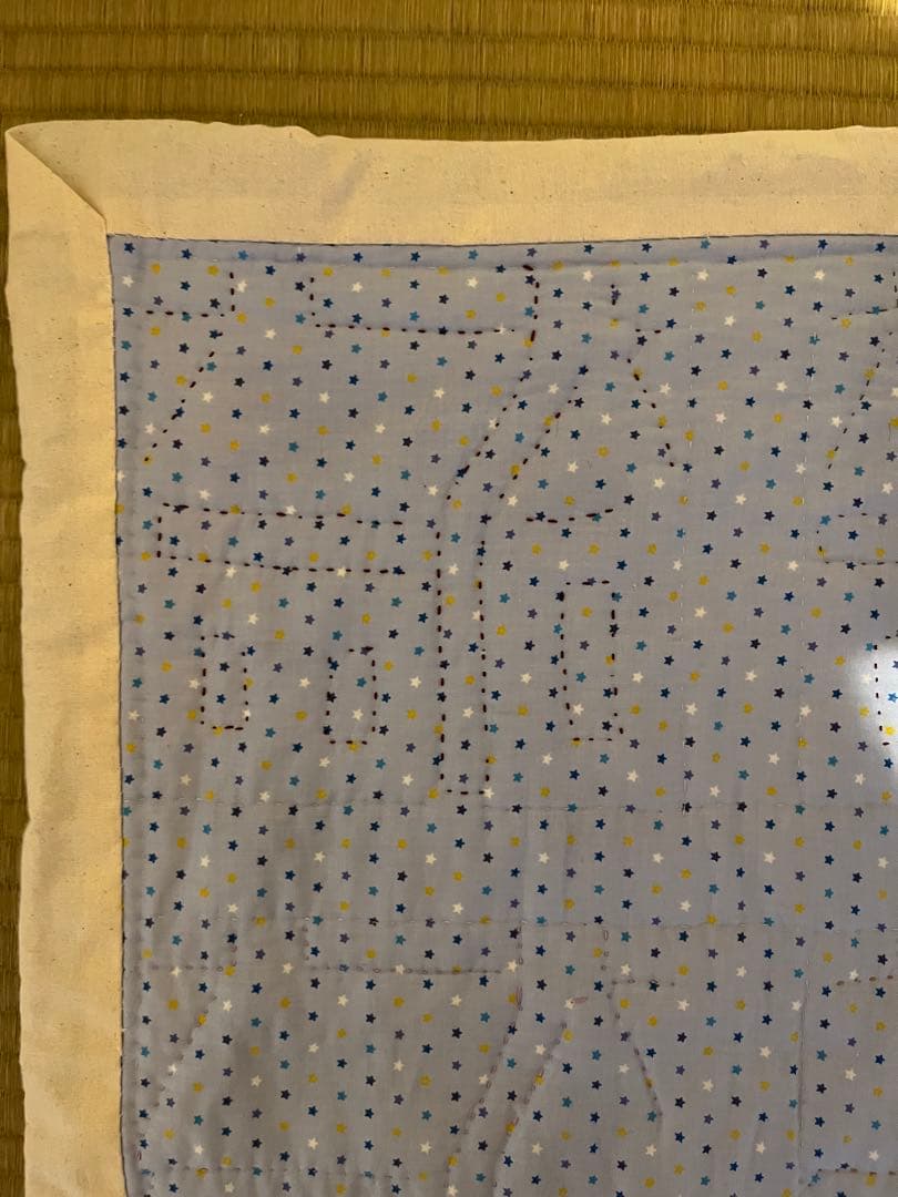 値下げ！手縫いパッチワーク　ハウス柄 ベッドカバー大サイズ200×113㎝