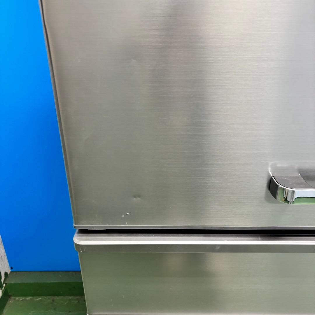 521 AQUA 大型冷蔵庫 300L強 小型　家庭用 左開き 自動製氷 マット