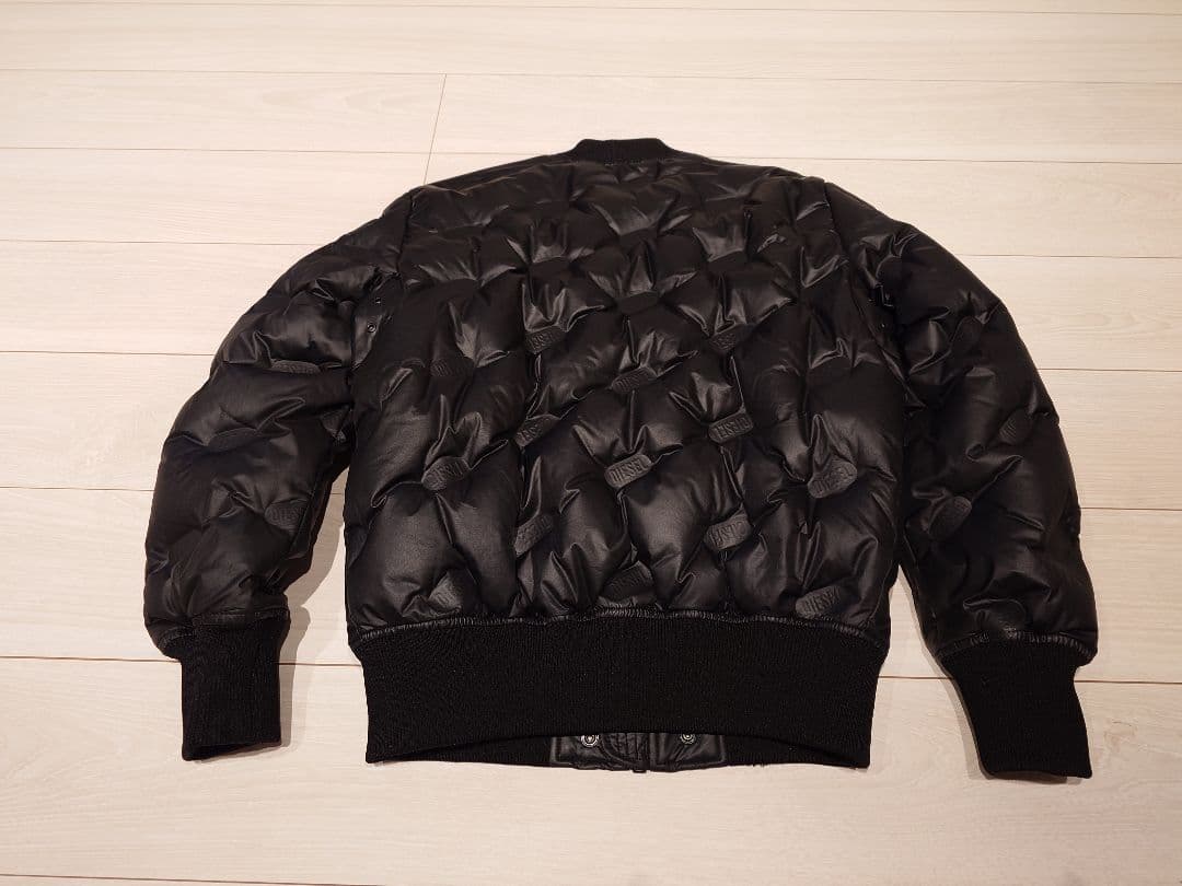 DIESEL ブラック ダウンジャケット