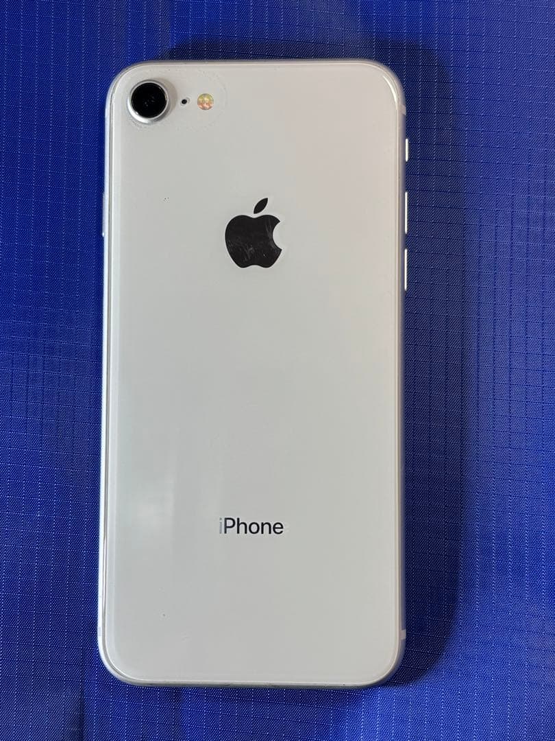 【美品】iPhone8 64GB ホワイト