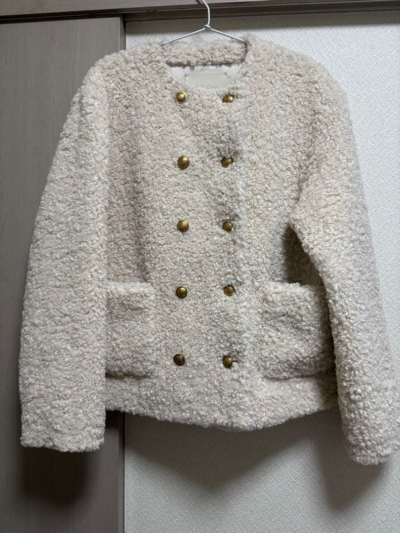 Mila Owen クリーム色 ノーカラージャケット