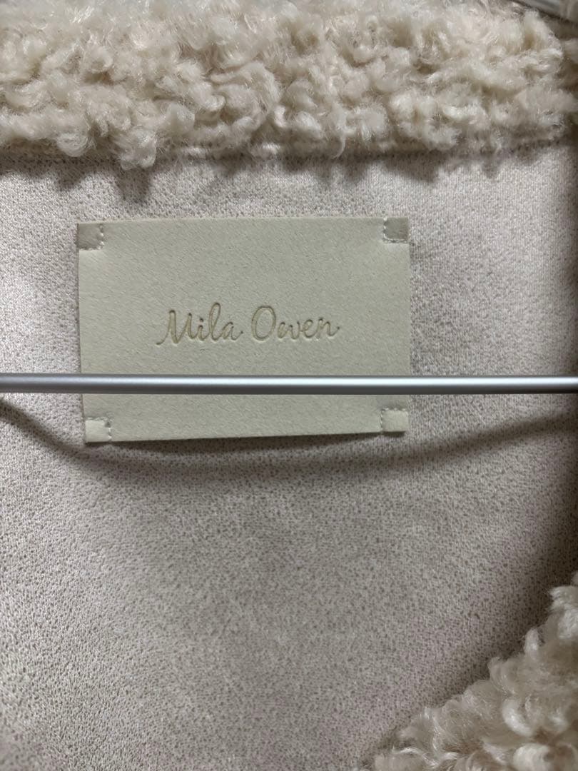 Mila Owen クリーム色 ノーカラージャケット