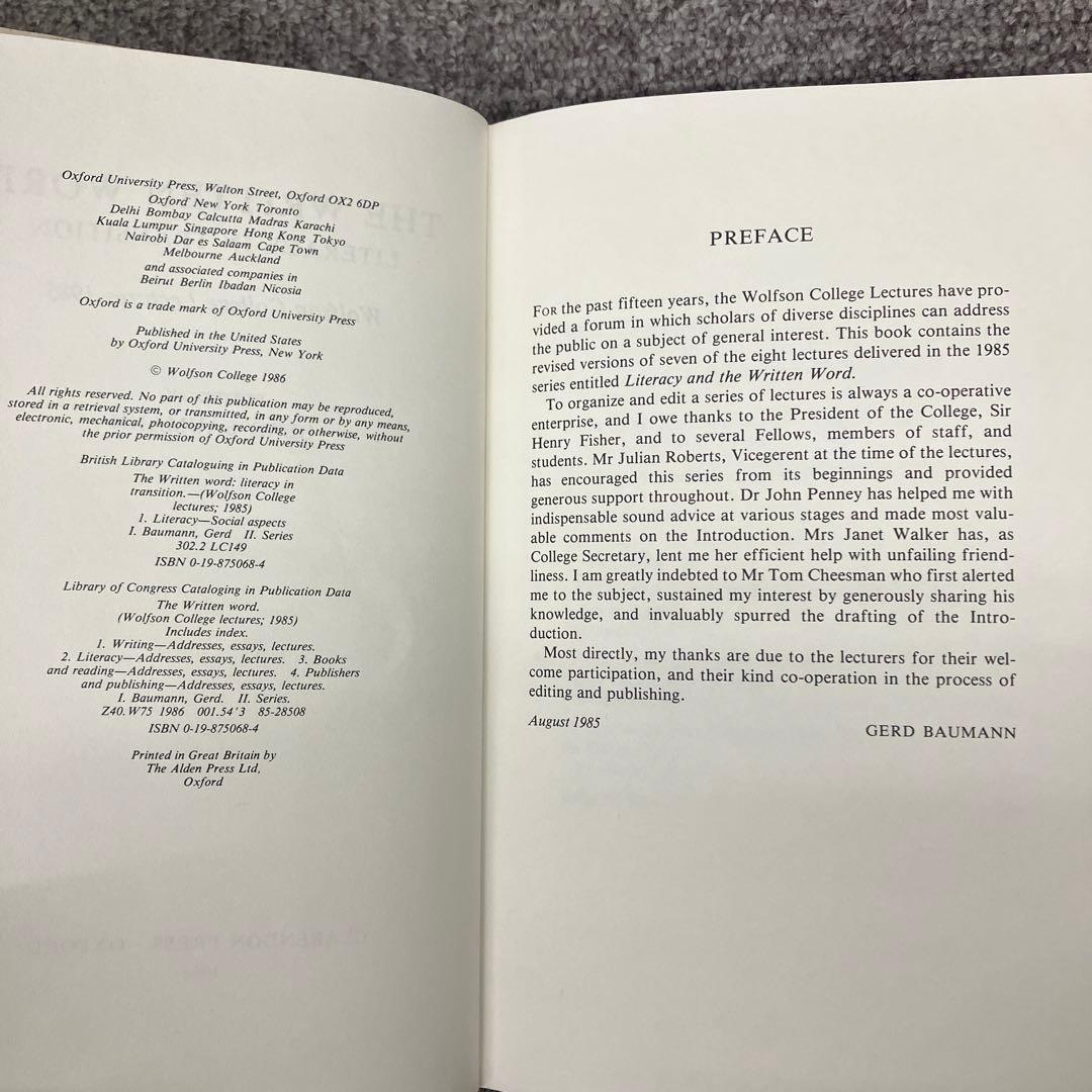 洋書 The Written Word Literacy in Transition