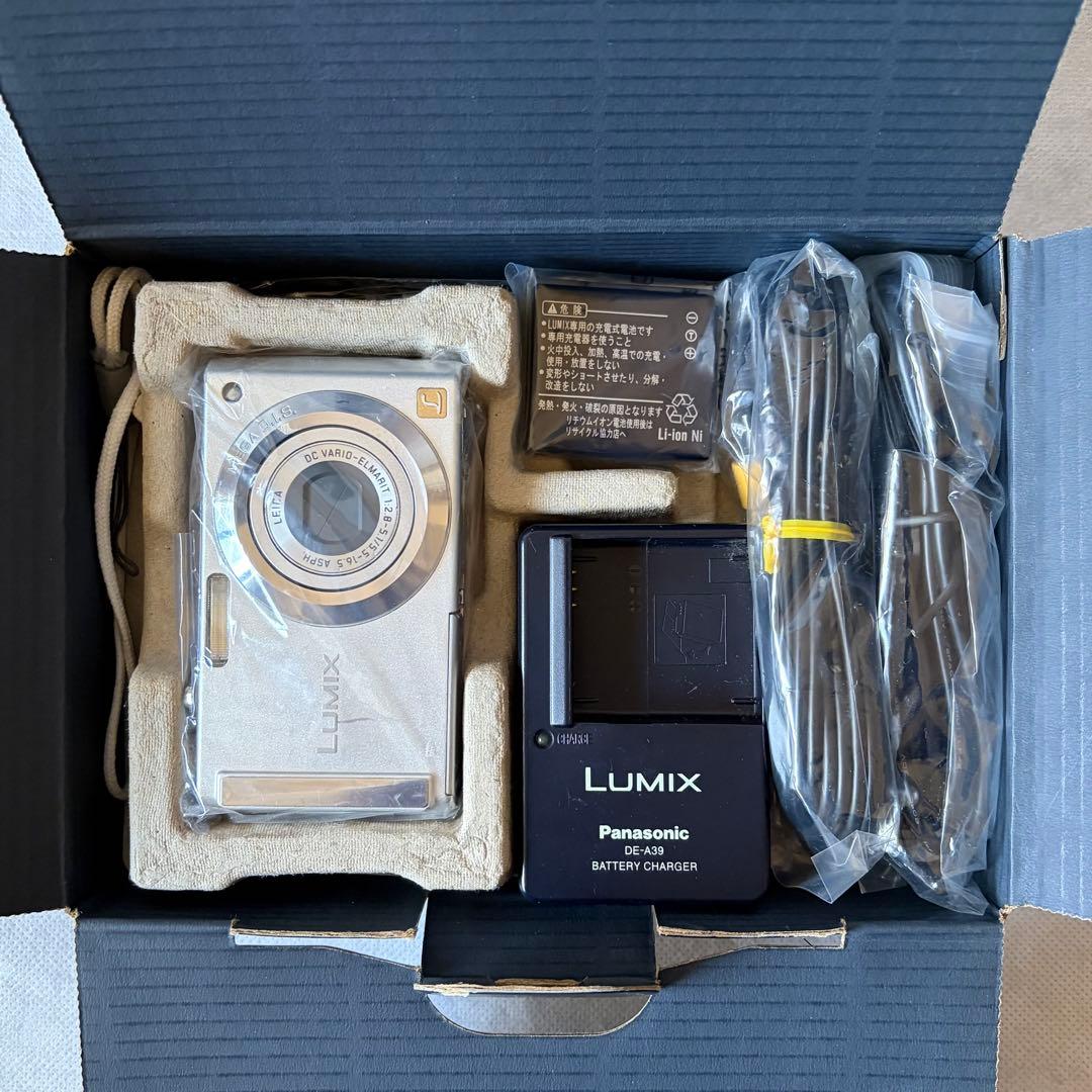 Panasonic LUMIX DMC-FS3 付属品SDカード2枚　動作確認済