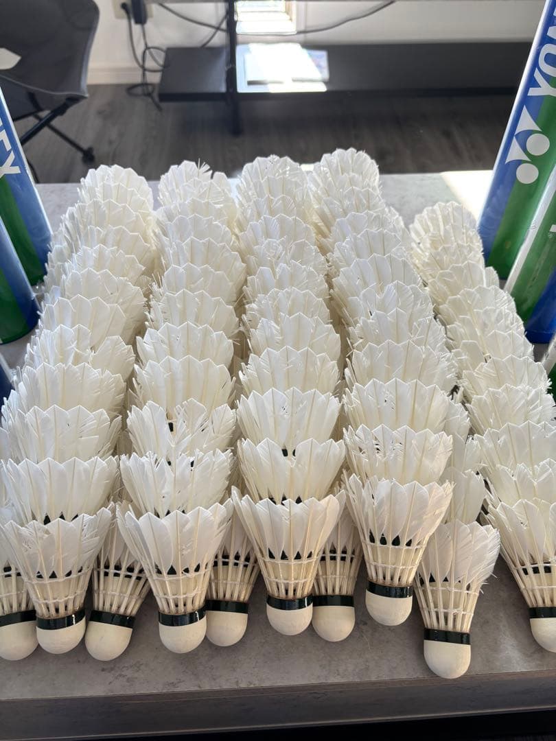 YONEX バドミント（ノックシャトル）エアロセンサ700