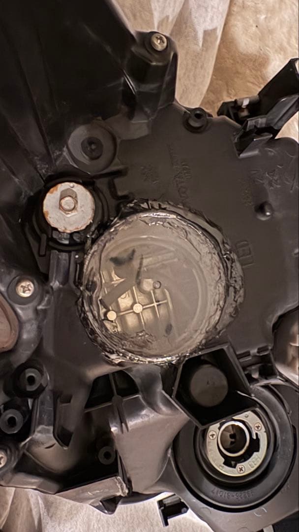 30プリウス 後期LED US仕様　打ち替え