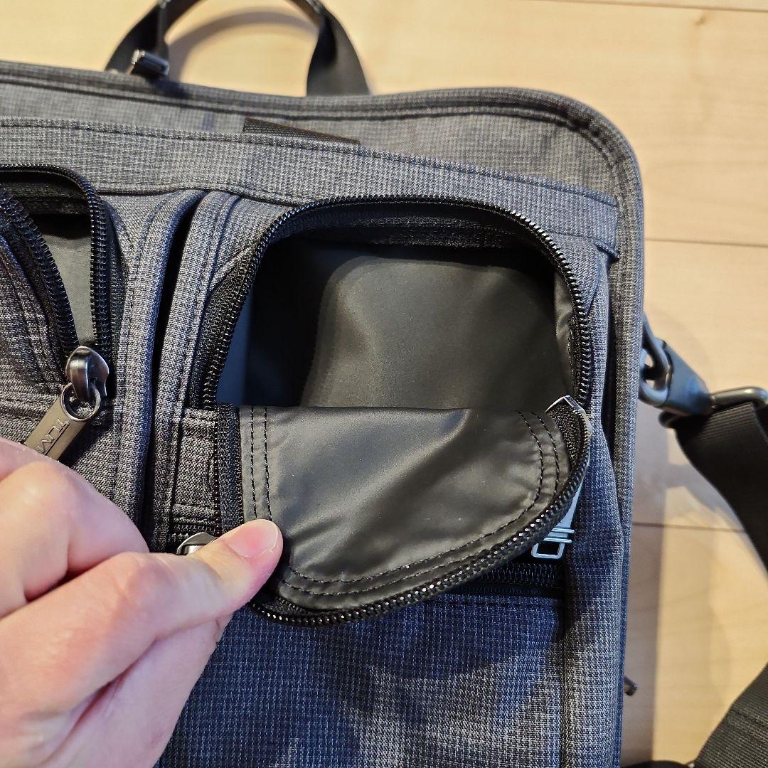 TUMI ビジネスバッグ グレー