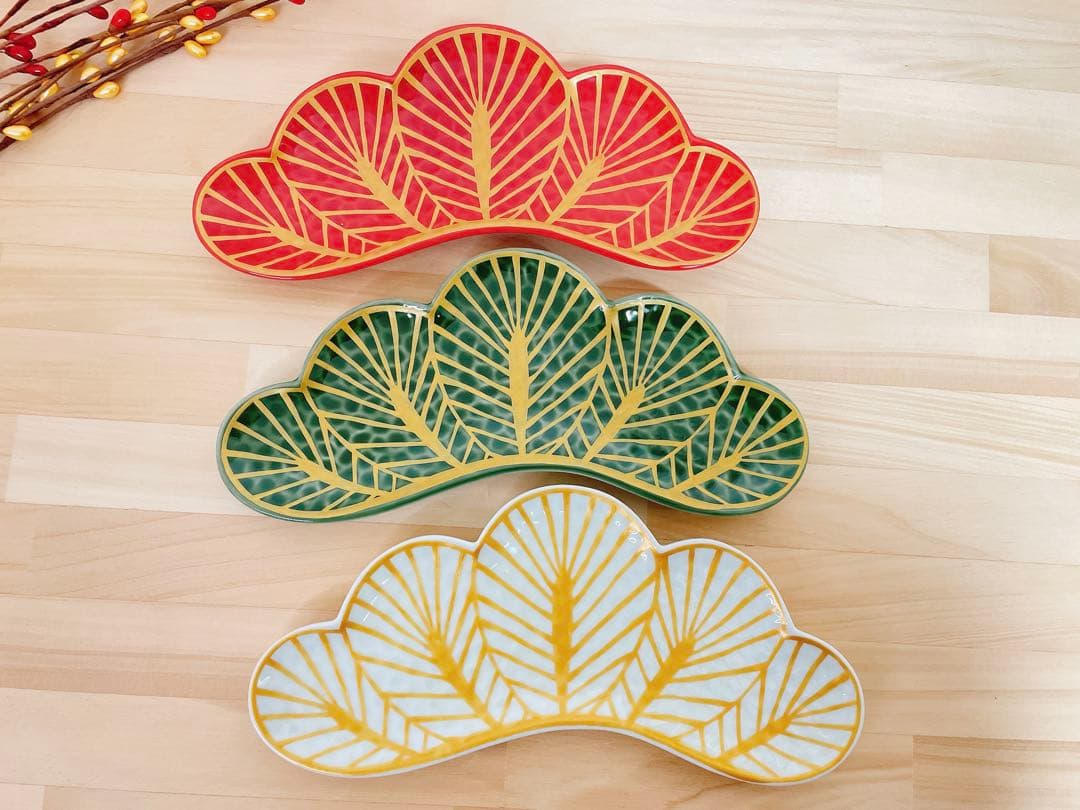 中村あお様ご依頼品　有田焼　幸楽窯　お正月15点セット