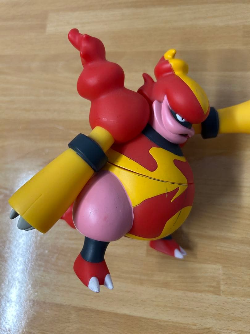 ポケモン　組み立て式DXソフビ フィギュア　パルキア　ルカリオ　ブーバーン