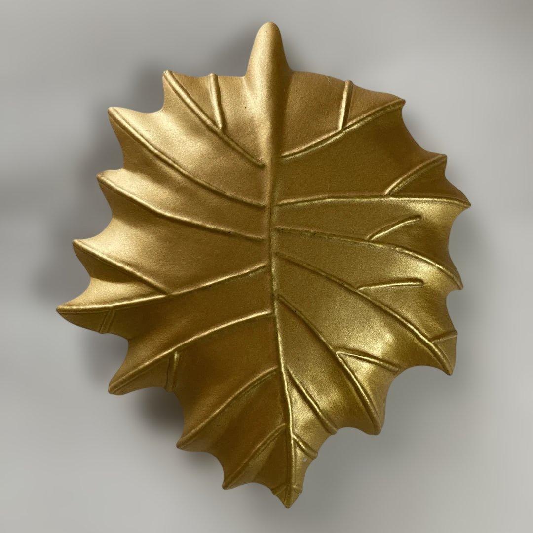 グリーン　ゴールド　リーフ　プレート　トレイ　ガラス？　陶器？　小物入れ