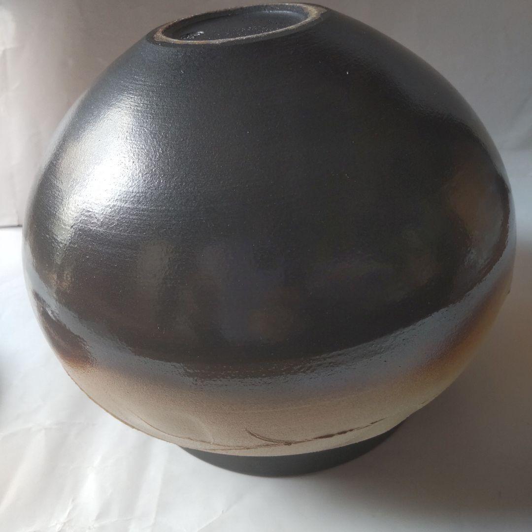 京焼 西川實 作 塩釉葉文流 水指 共箱 茶碗 茶道具 抹茶碗 美品 です。