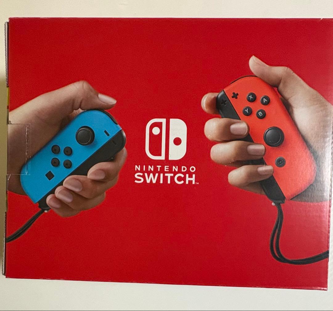 未使用に近い Nintendo Switch本体（赤/青） バッテリー向上ver