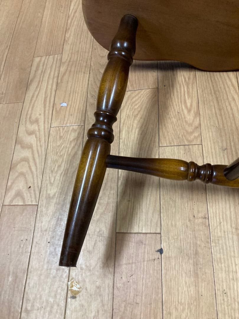 キツツキ　アンティーク調　チェア　ヴィンテージ　ダイニングチェア　アームチェア