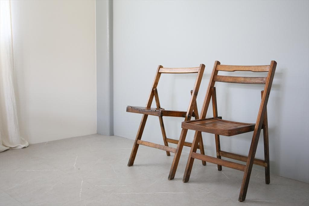 英国アンティーク木製フォールディングチェア2脚/折畳式イス/飾り棚(89-3-2