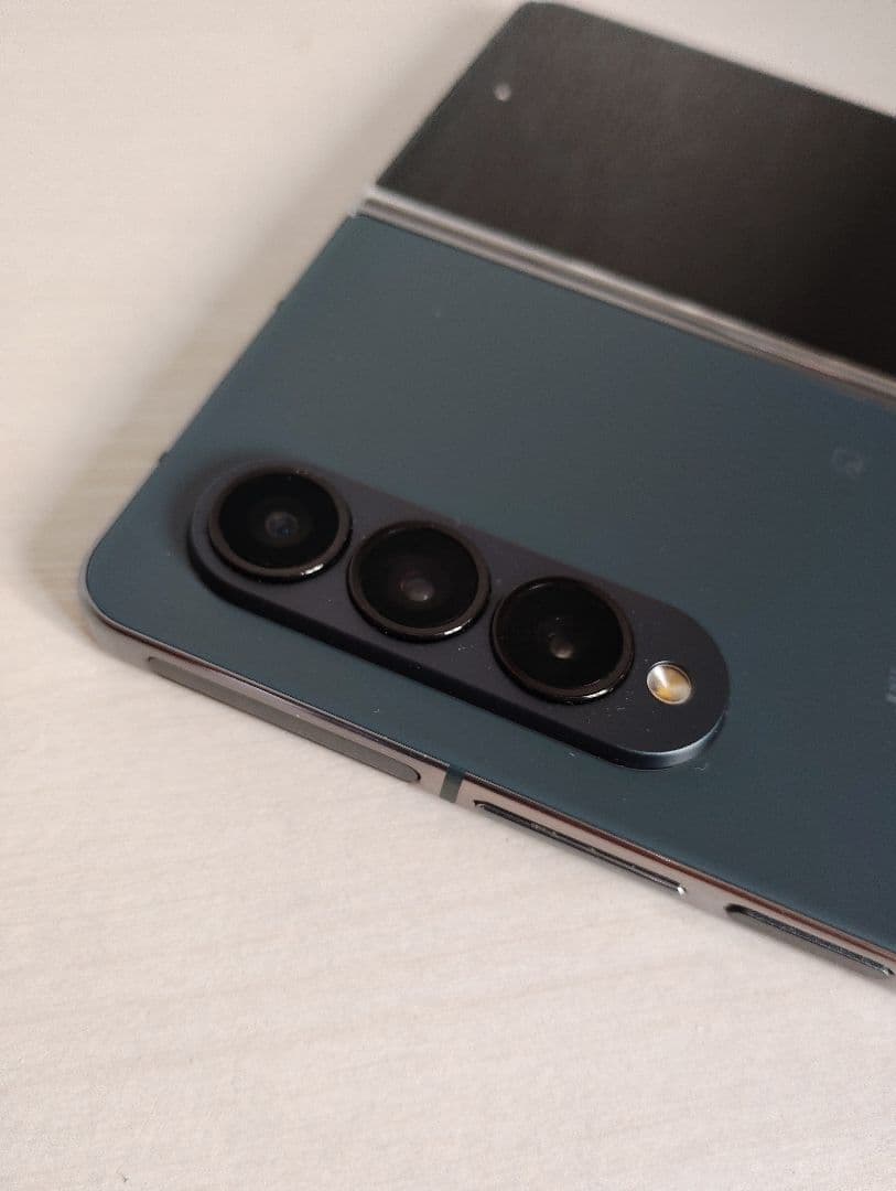 ドコモ Galaxy Z Fold4 国内