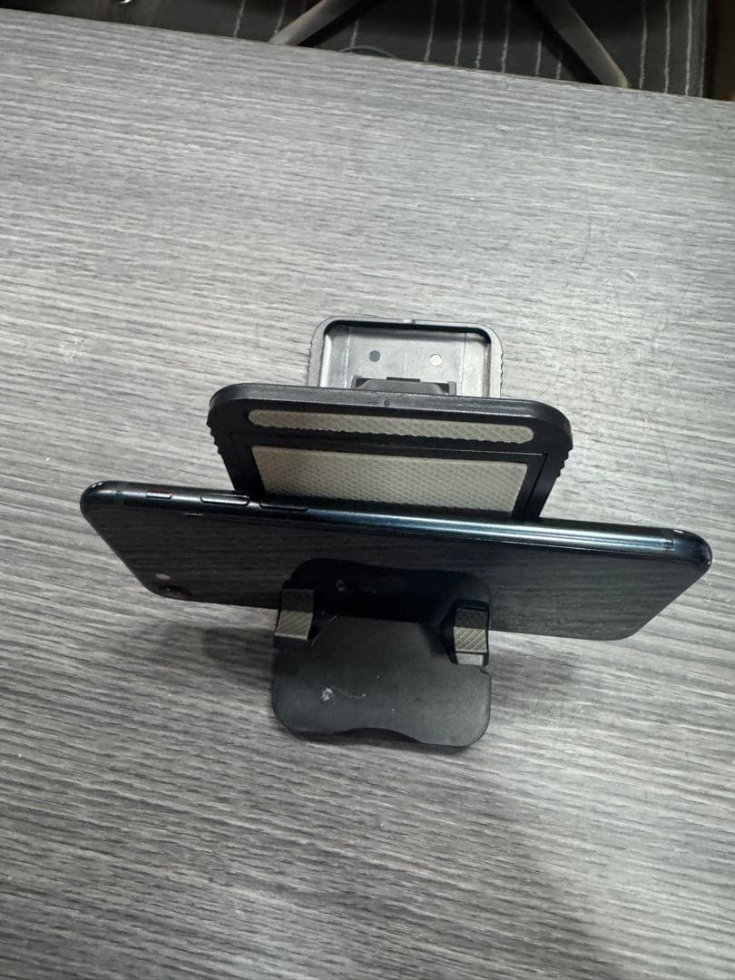 iPhonese3 第三世代　128gb ジャンク　画面割れ　se3