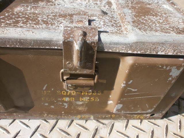 め*5様 米軍　81ｍｍ　迫撃砲用　弾薬箱 　アンモボックス