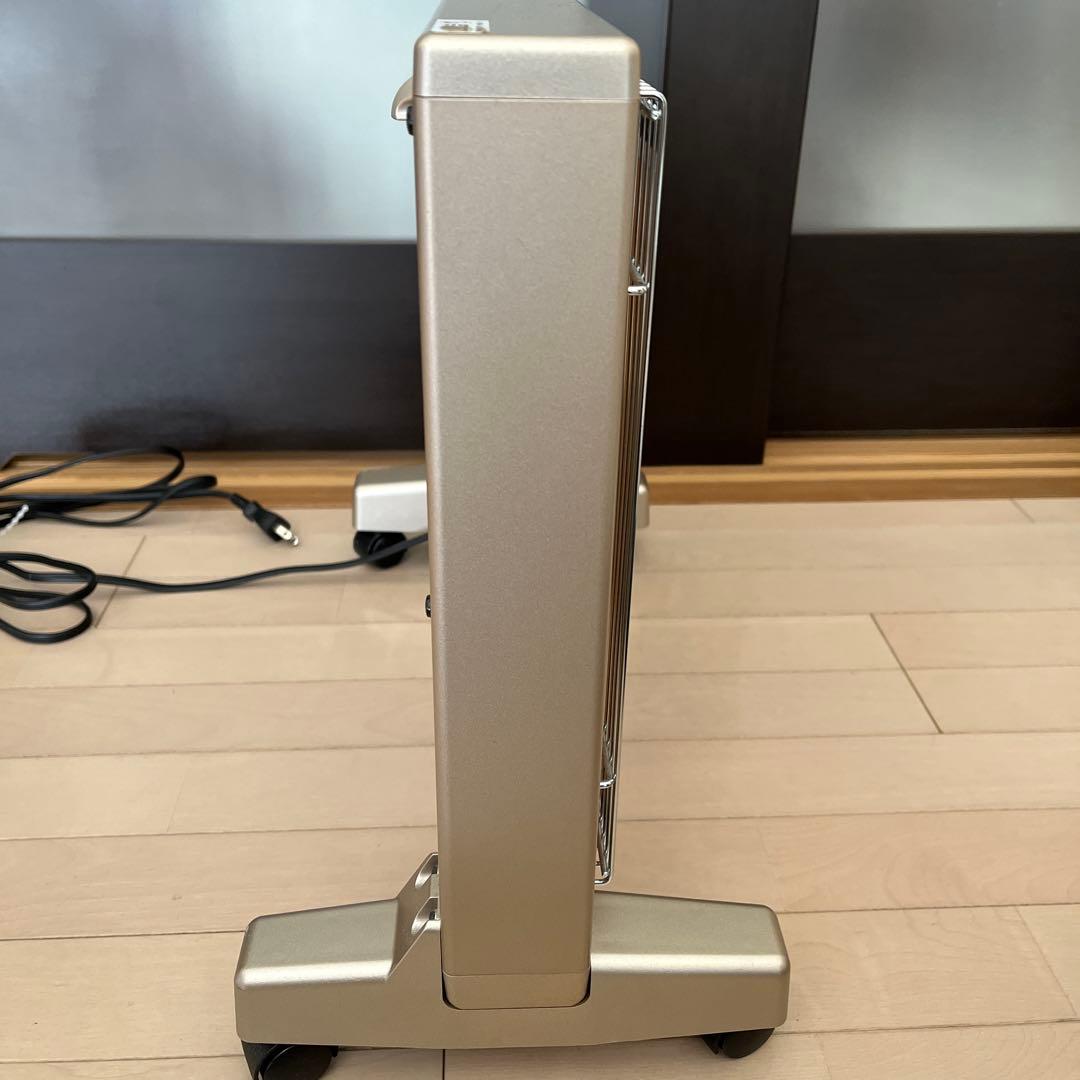 遠赤外線暖房機　サンルミエ　キュート　　E800LS 日本製