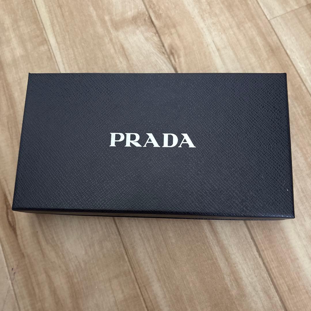 株*リ様 PRADA サフィアーノ　長財布