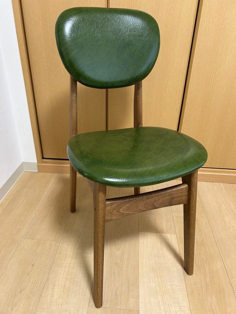 レトロ風 緑色 IKPダイニングチェア 1脚