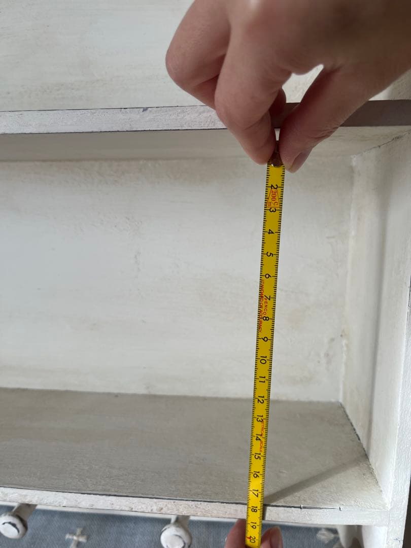 壁掛け飾り棚フック付き　アンティーク風