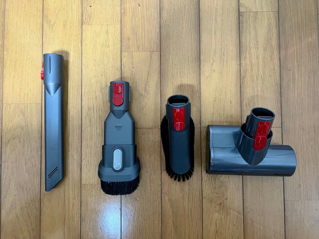 【美品】Dyson ダイソン　V10 fluffy SV12 スタンドセット