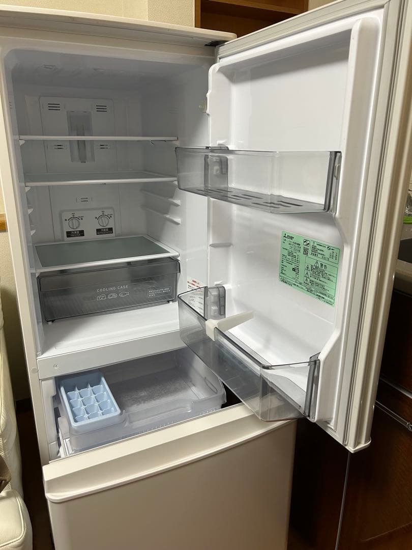 三菱 MITSUBISHI 冷蔵庫 右開き 146L MR-P15J-Wホワイト