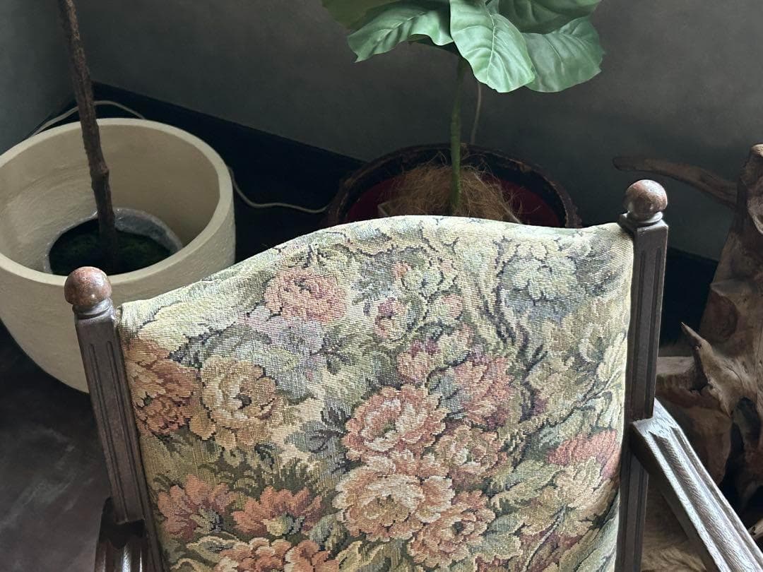 ヴィンテージ　アンティーク　アームチェア　ろくろ調　ソファ　ゴブラン模様
