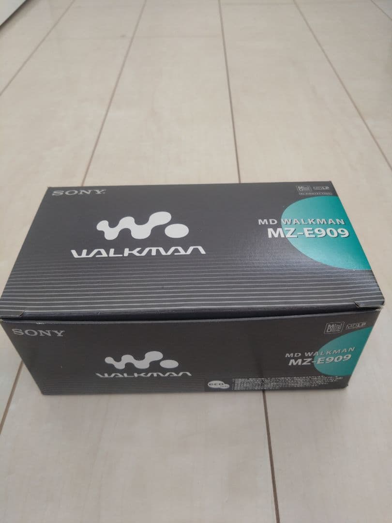 ポータブルプレーヤー SONY MD WALKMAN MZ-E909