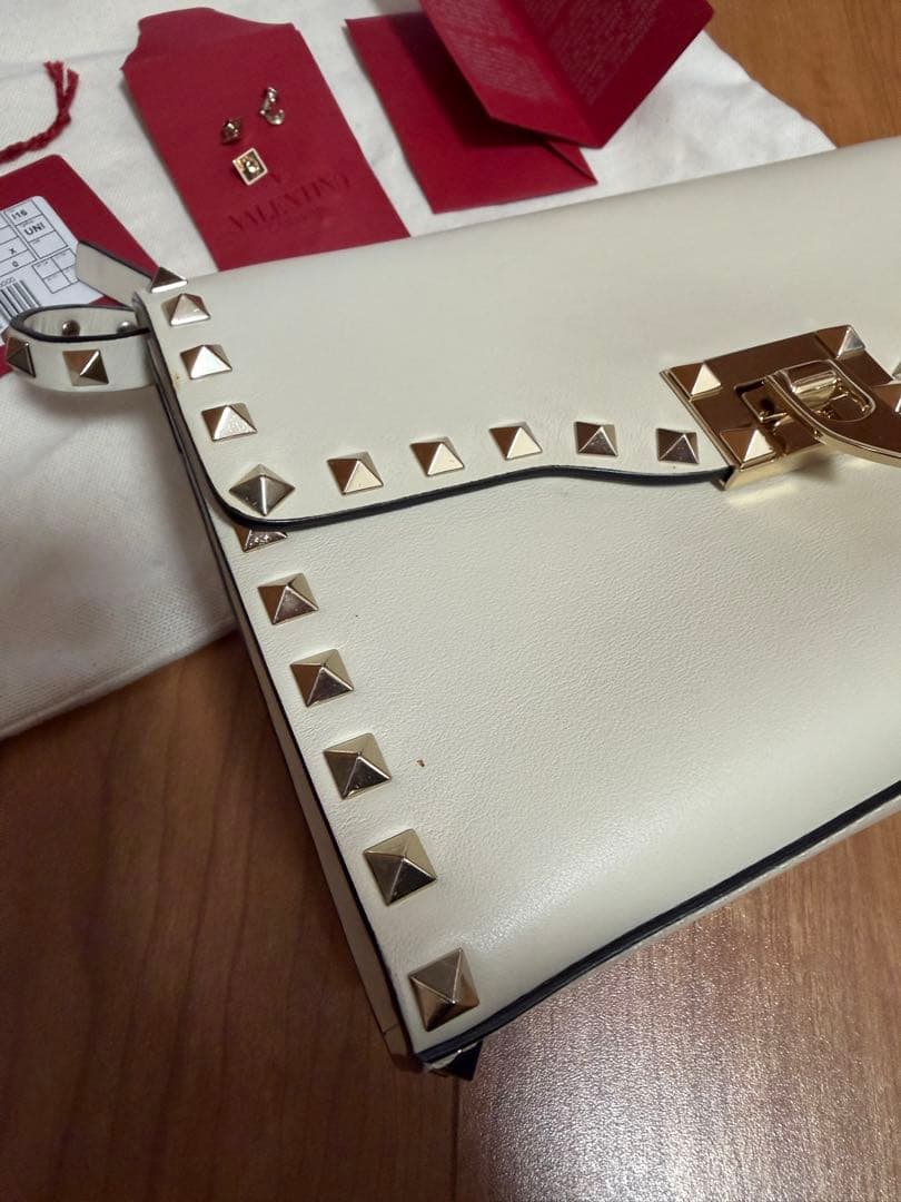 VALENTINO ロックスタッズ　ショルダーバッグ