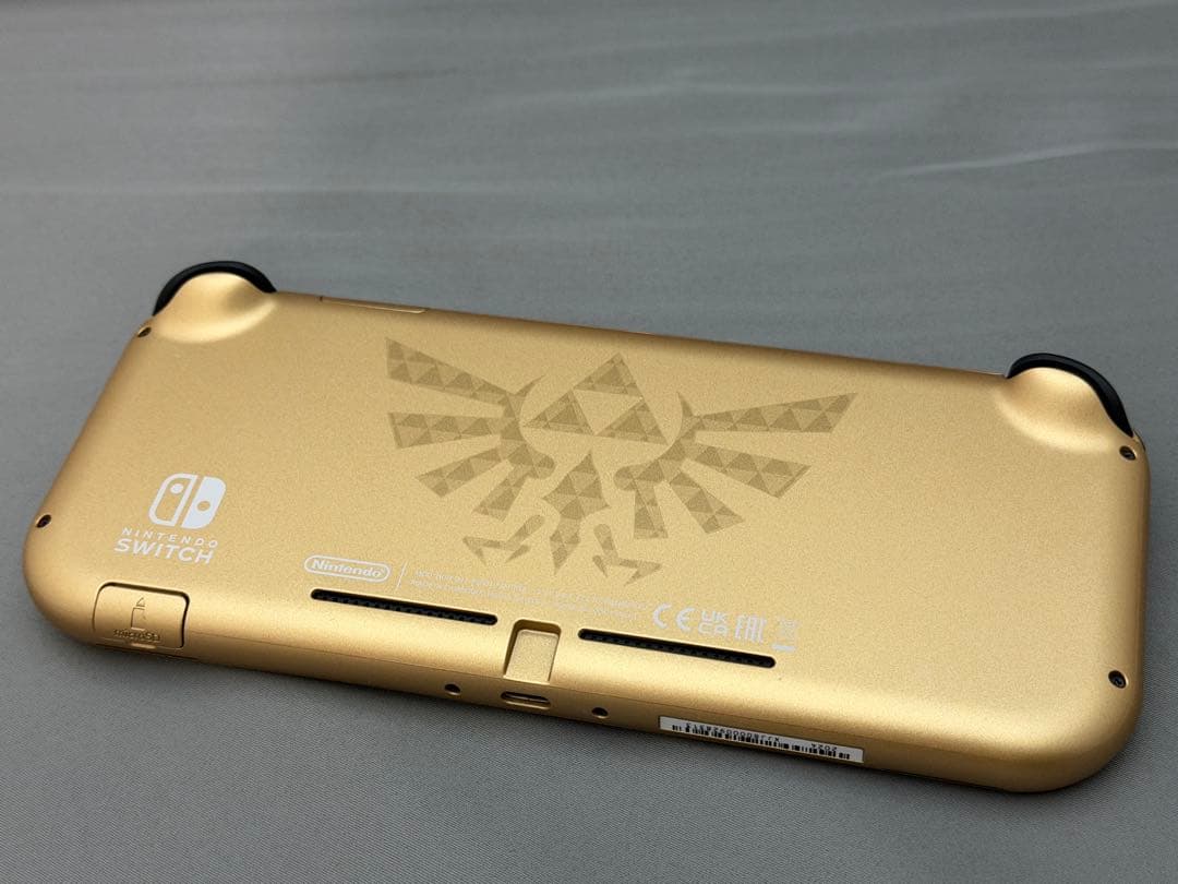 【美品】Nintendo Switch Lite Hyrule Edition