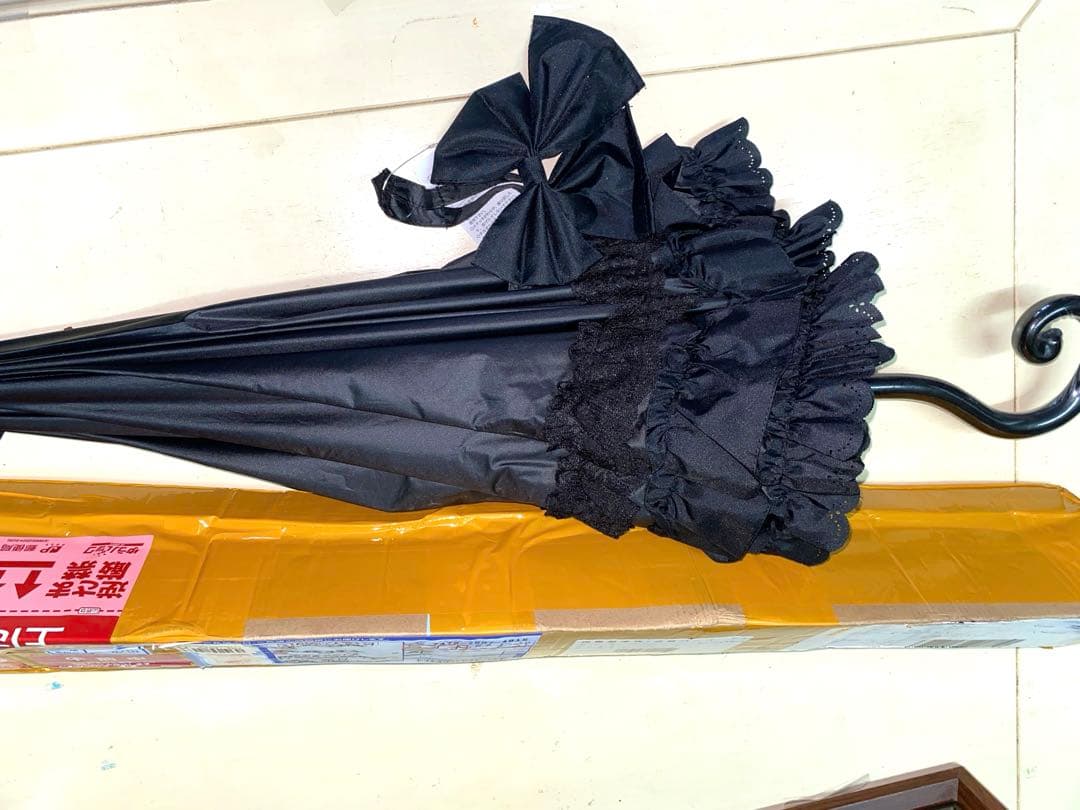 長傘　長靴　香水ボトル　ランチバック　薔薇　手描き　トールペイント