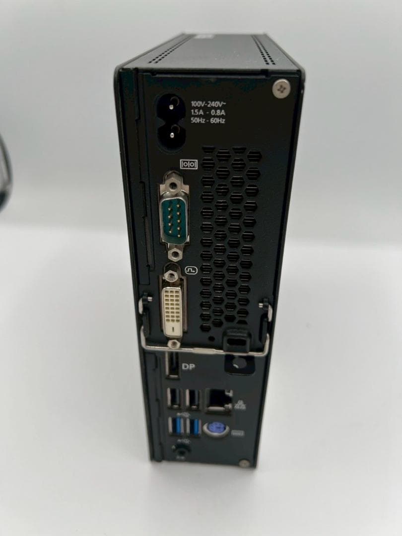 富士通 ウルトラスモールPC ESPRIMO Q556/P 07