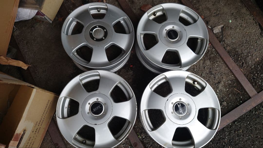 送料無料！ PCD110 100 4穴 14インチアルミホイール