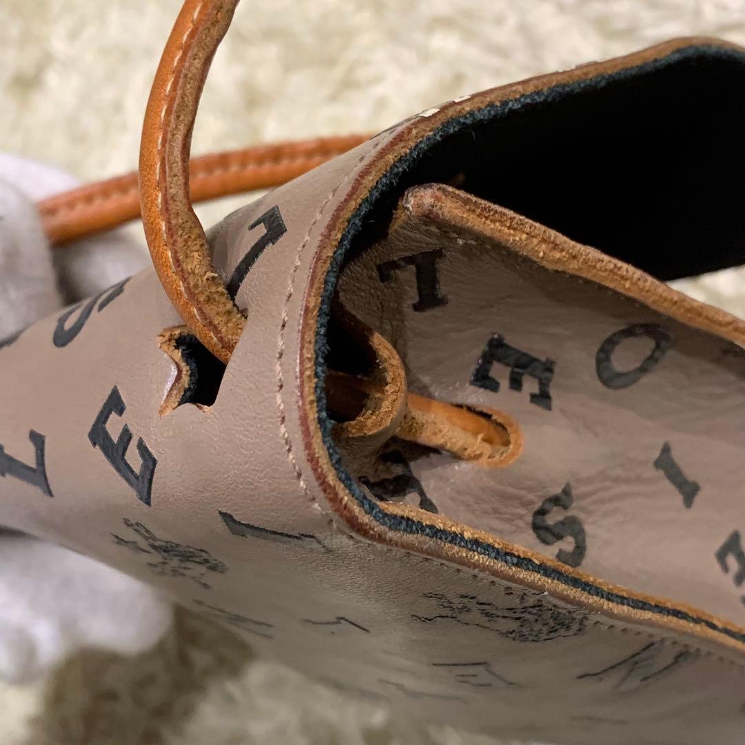 美品✨イルビゾンテ ショルダーバック 日本限定 ロゴ総柄 レザー グレージュ