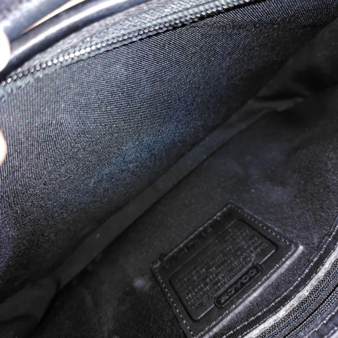 極美品 コーチ ワンショルダーバッグ エルゴ　ロゴプレート　ハーフムーン