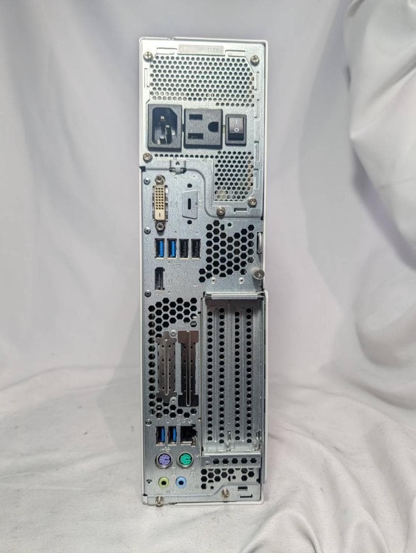 富士通 D588/V i5/8GB/SSD256GB/Win11Pro